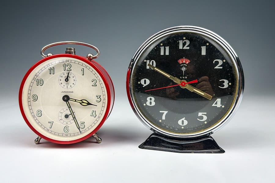 2 mechanische vintage Wecker